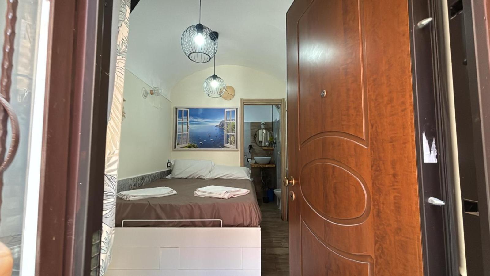 Appartement Pm 7 Vico Avallone Naples